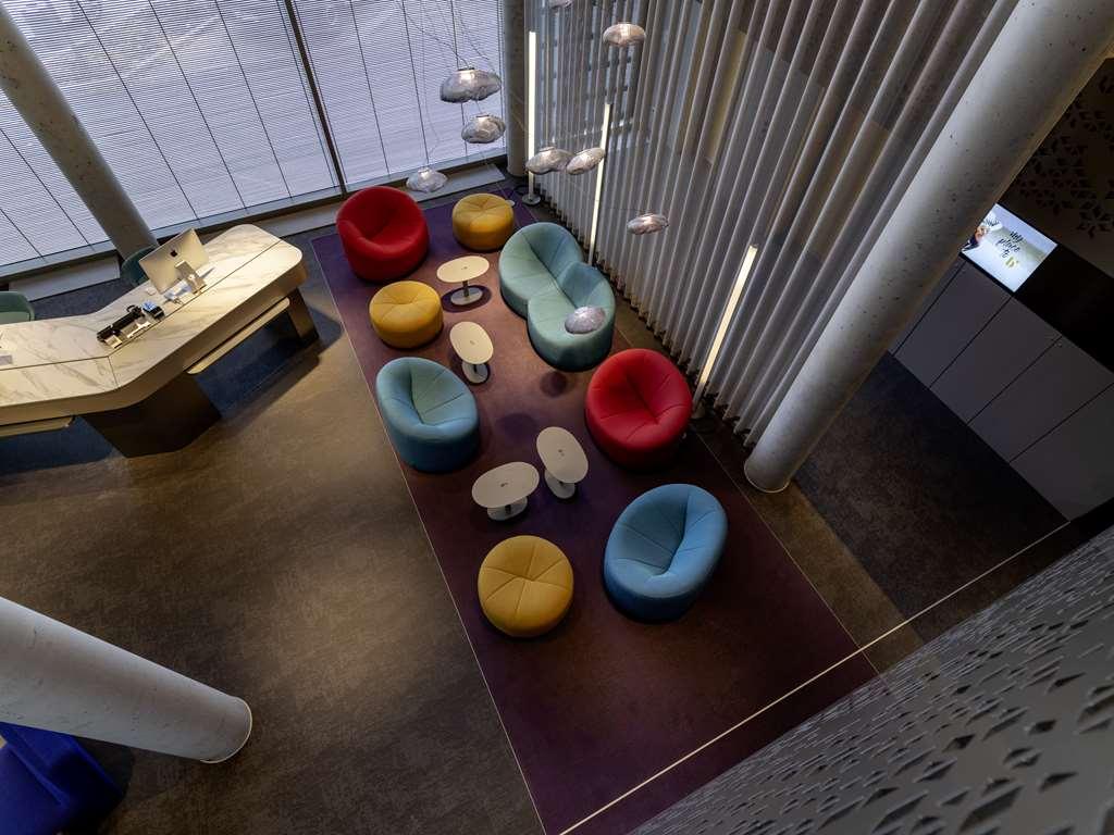 B'Mine Hotel Duesseldorf 内观 照片