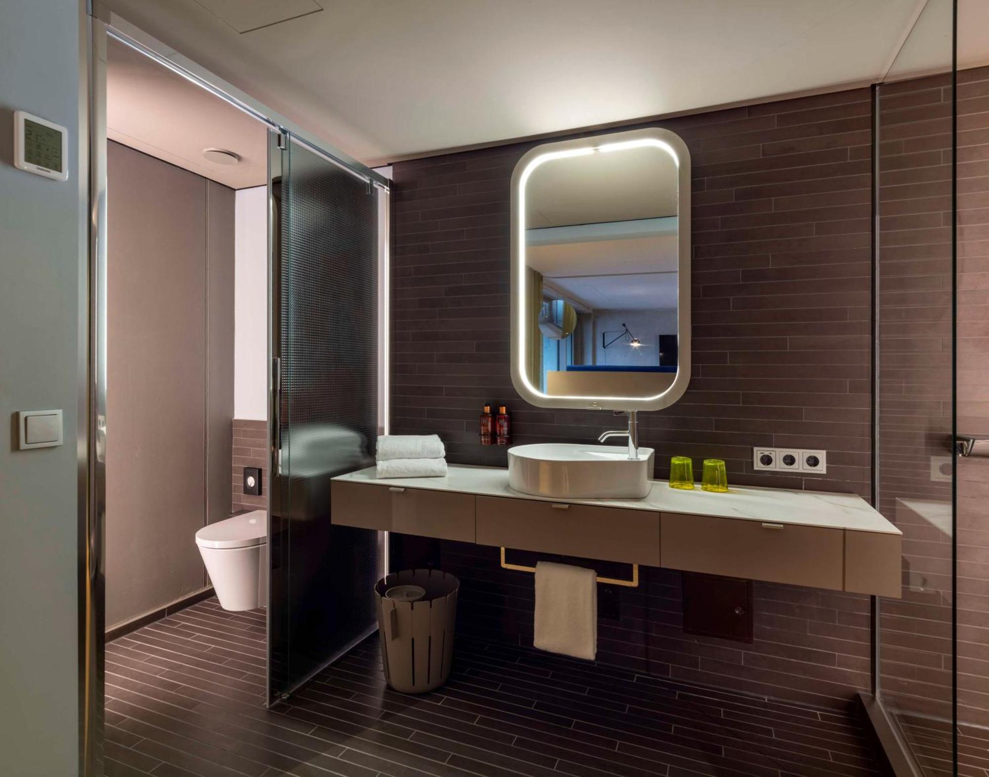 B'Mine Hotel Duesseldorf 外观 照片