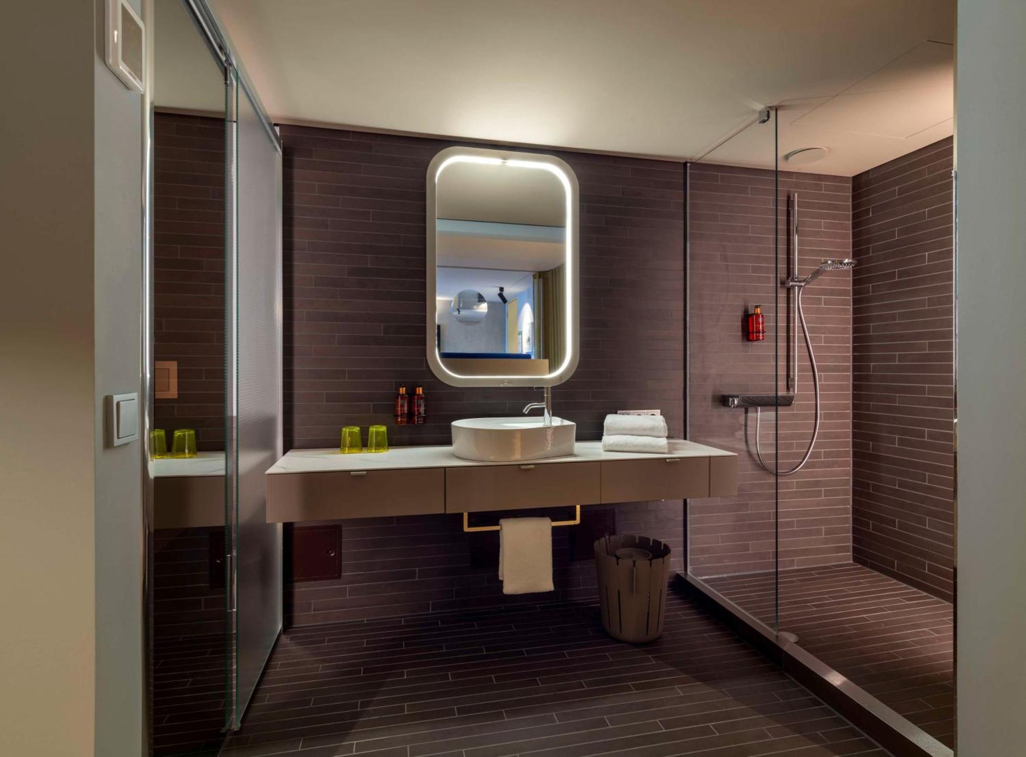 B'Mine Hotel Duesseldorf 外观 照片